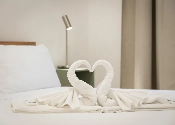 Matilde Modern Apartment-Rental In Rome