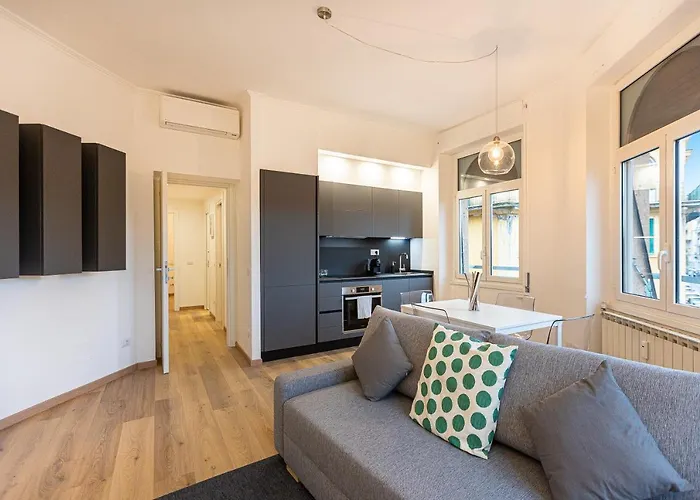 Matilde Modern Apartment-Rental In Rome